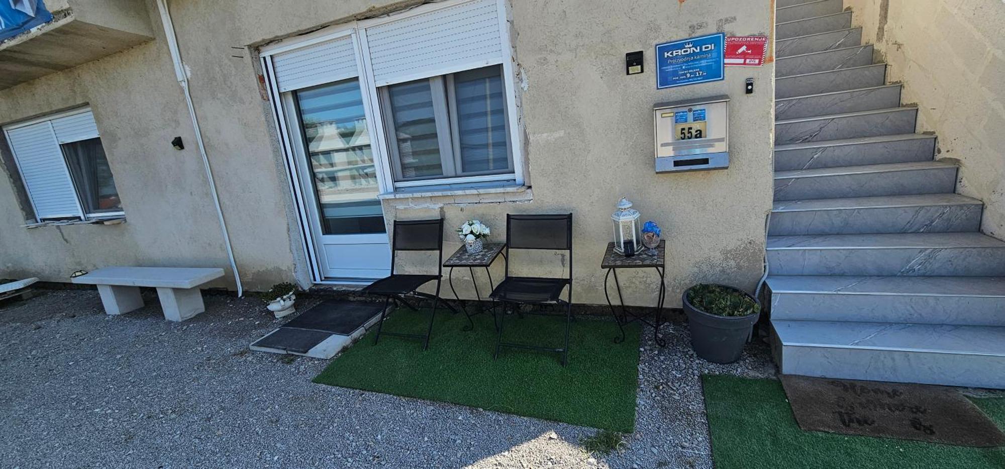 Ferienwohnung Ena1 & Ena2 -Big Free Parking Karlovac Exterior foto