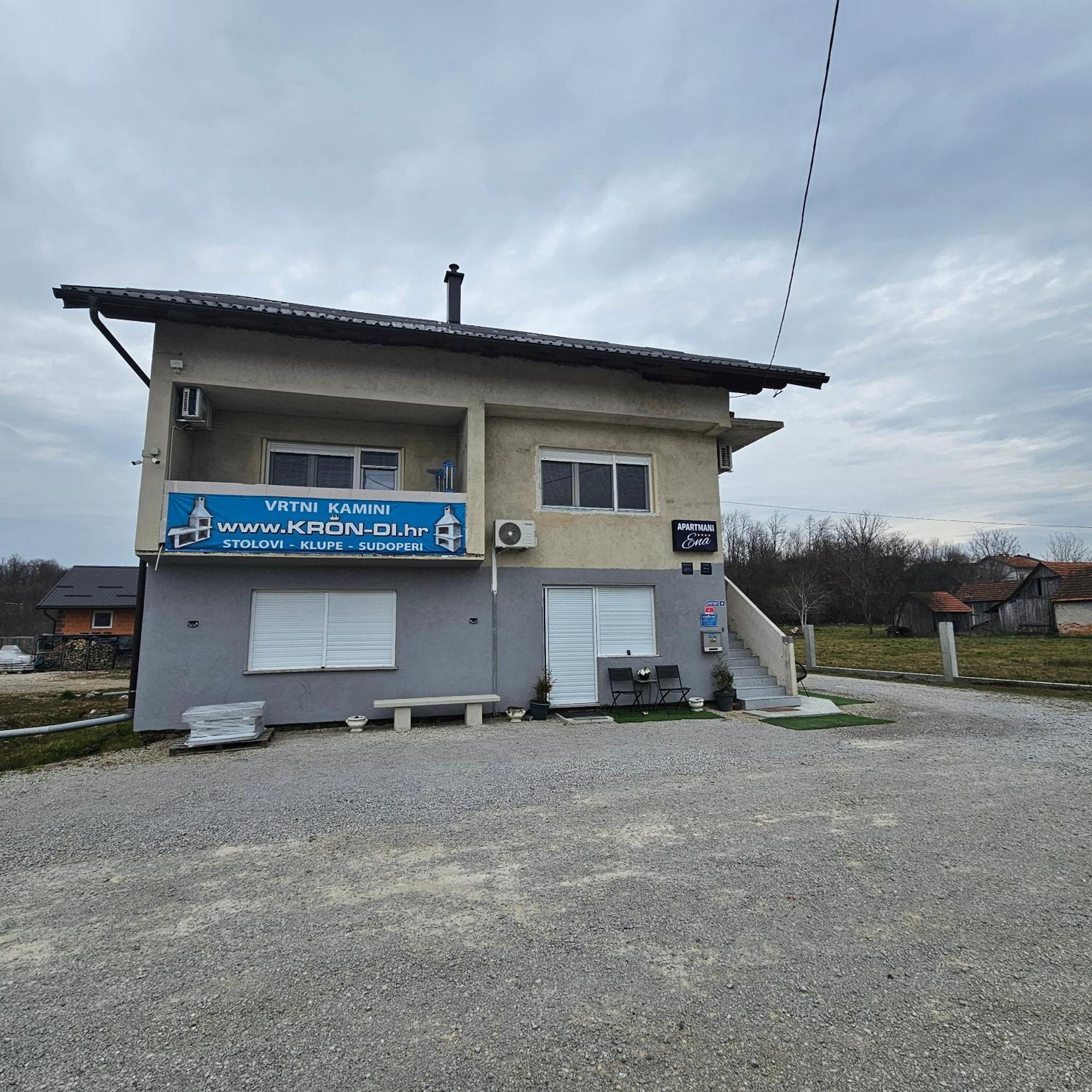 Ferienwohnung Ena1 & Ena2 -Big Free Parking Karlovac Exterior foto