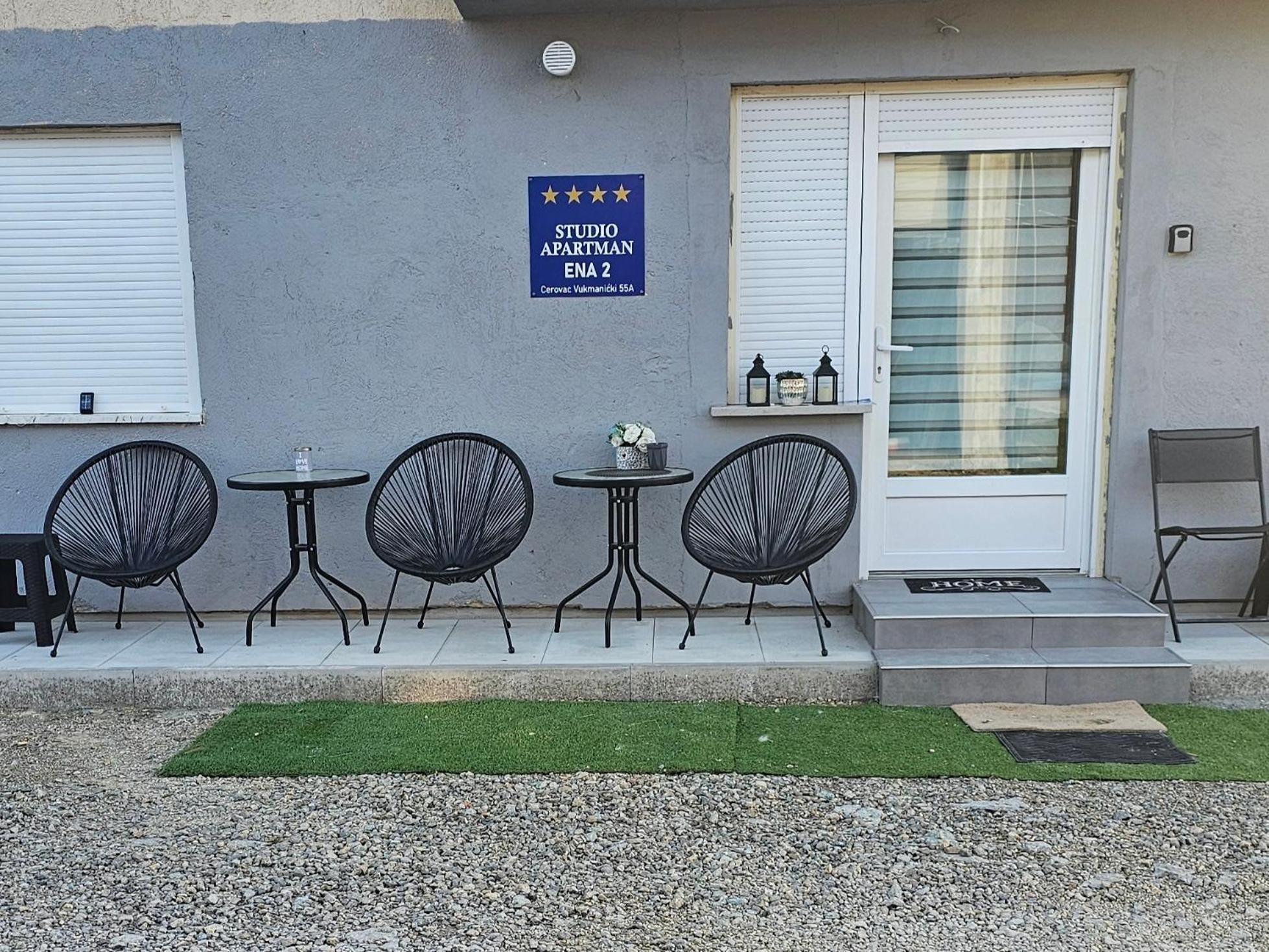 Ferienwohnung Ena1 & Ena2 -Big Free Parking Karlovac Exterior foto
